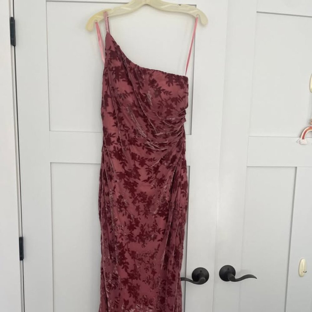 REVELRY Jade Floral Burnout Velvet Dress | Bridesmaid Dress | Size 6 SHORT